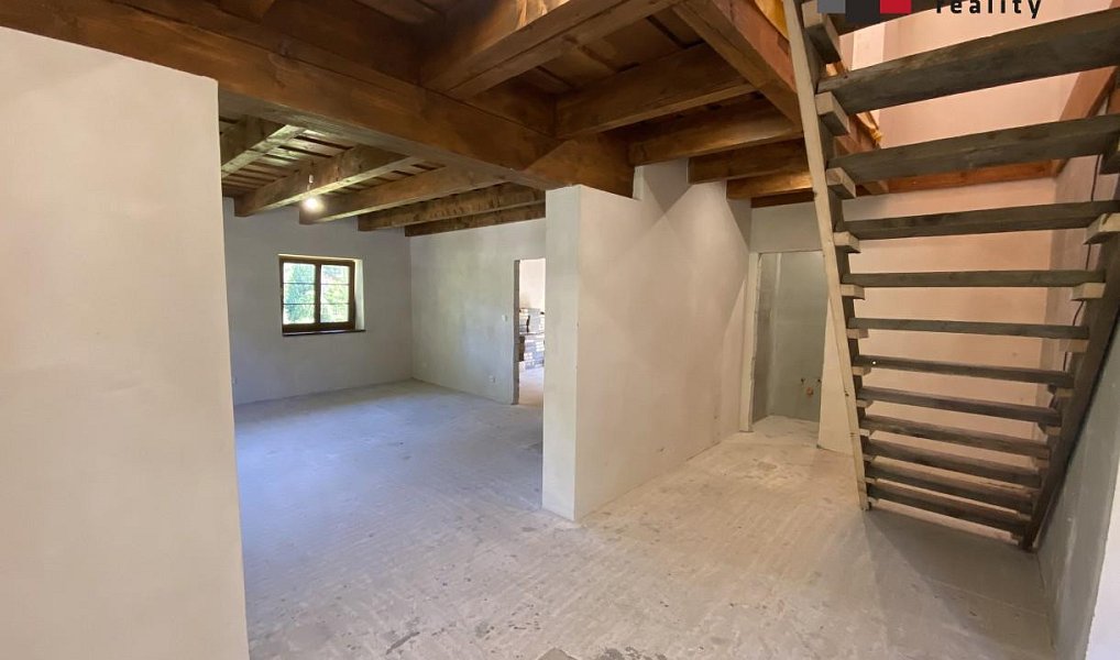Prodej domu 177 m² s pozemkem 945 m², Janov – náhled fotky 15