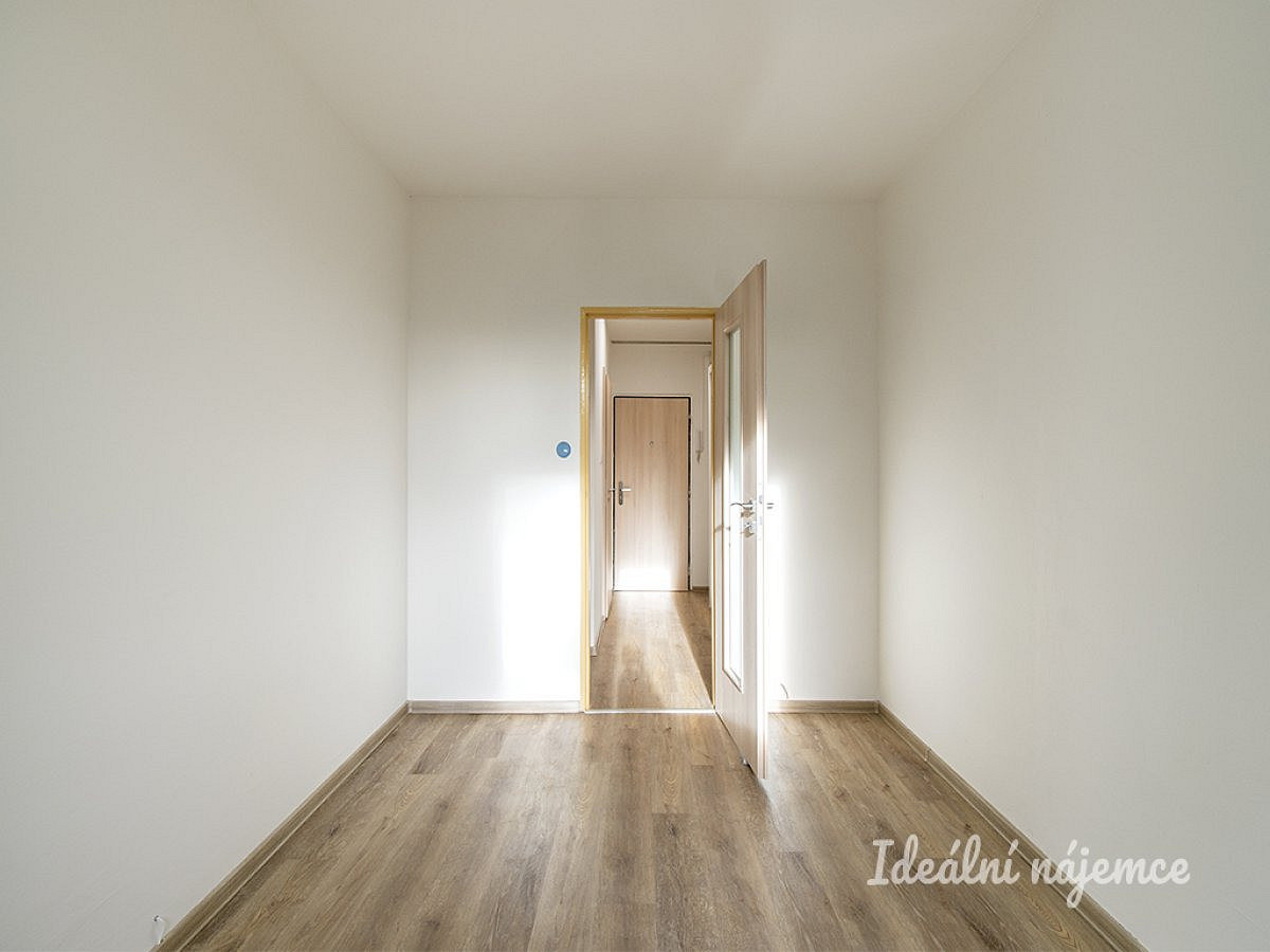 Pronájem bytu 2+kk 39 m² – fotografie 4