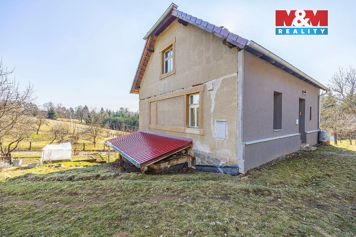 Prodej domu 298 m² s pozemkem 1 051 m² — photo 2