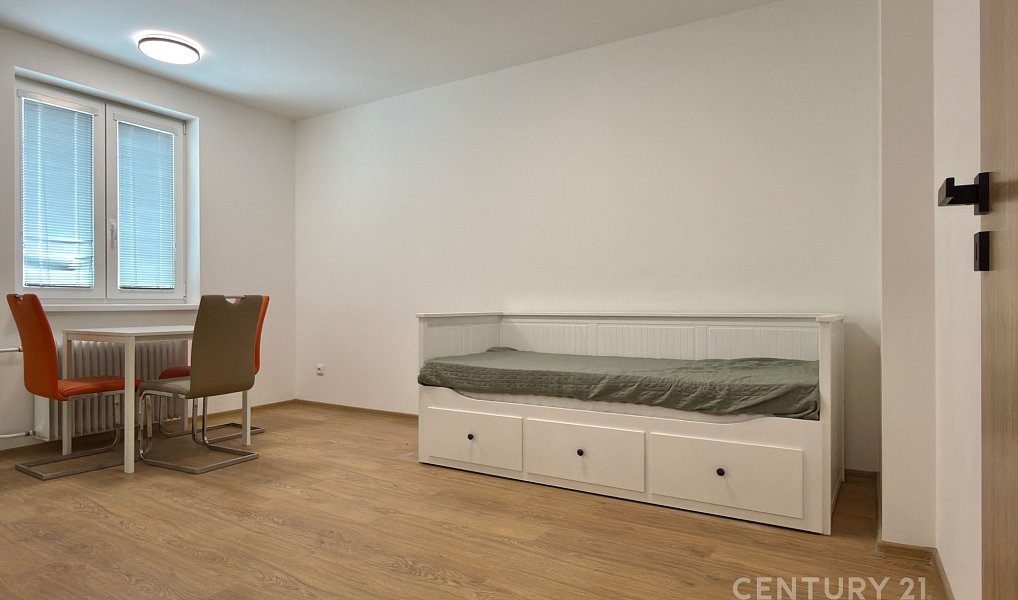 Pronájem bytu 1+kk 26 m², Kroměříž – náhled fotky 5