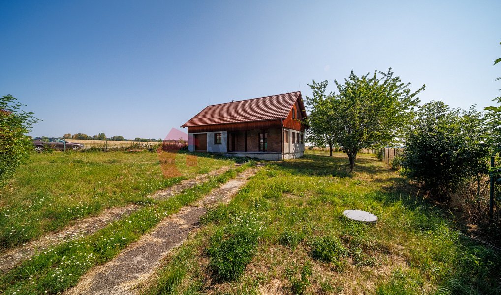 Prodej domu 159 m² s pozemkem 994 m², Šípy – náhled fotky 26