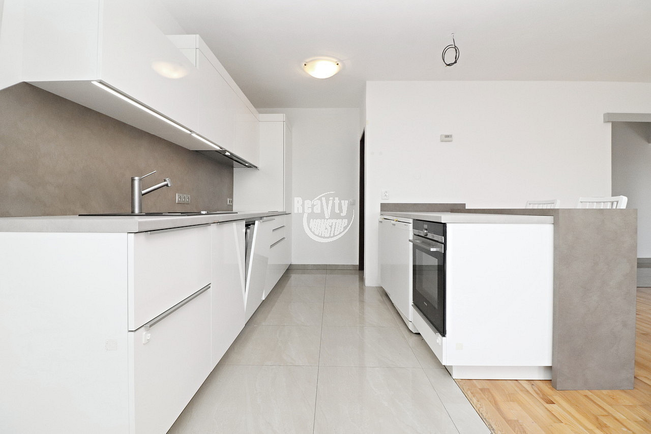 Prodej bytu 4+kk 90 m² – fotografie 2