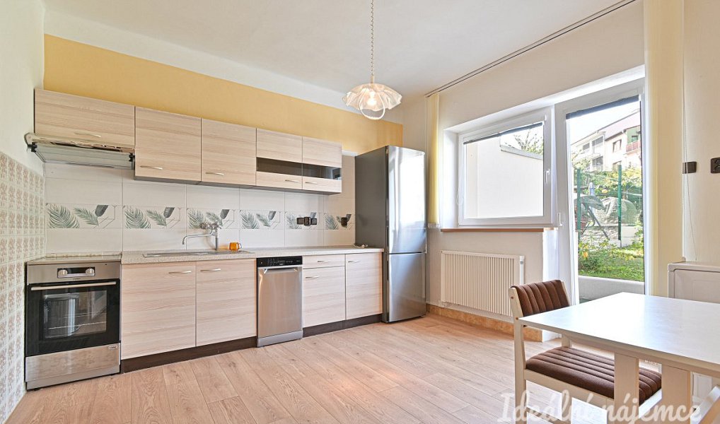 Pronájem bytu 3+1 180 m², Brno – náhled fotky 4