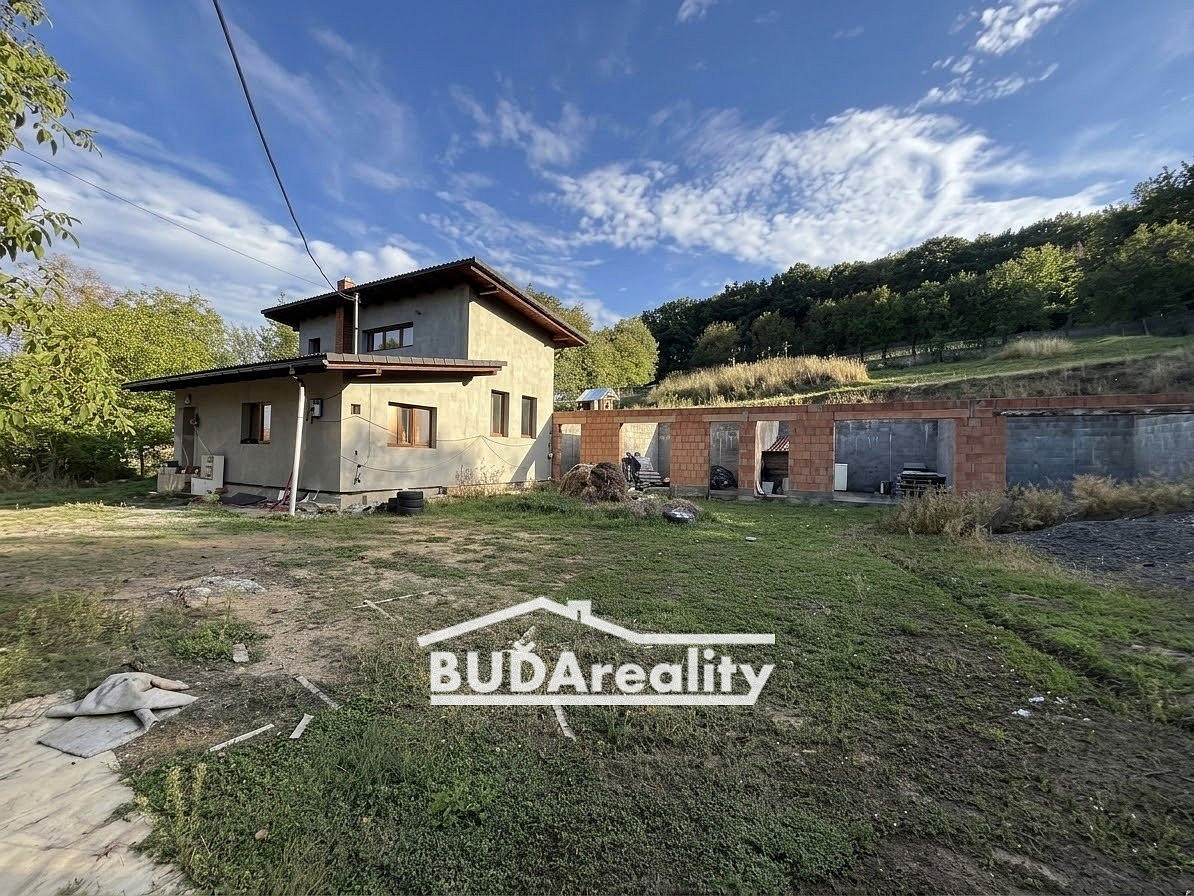 Prodej domu 96 m² s pozemkem 8 688 m² – fotografie 2