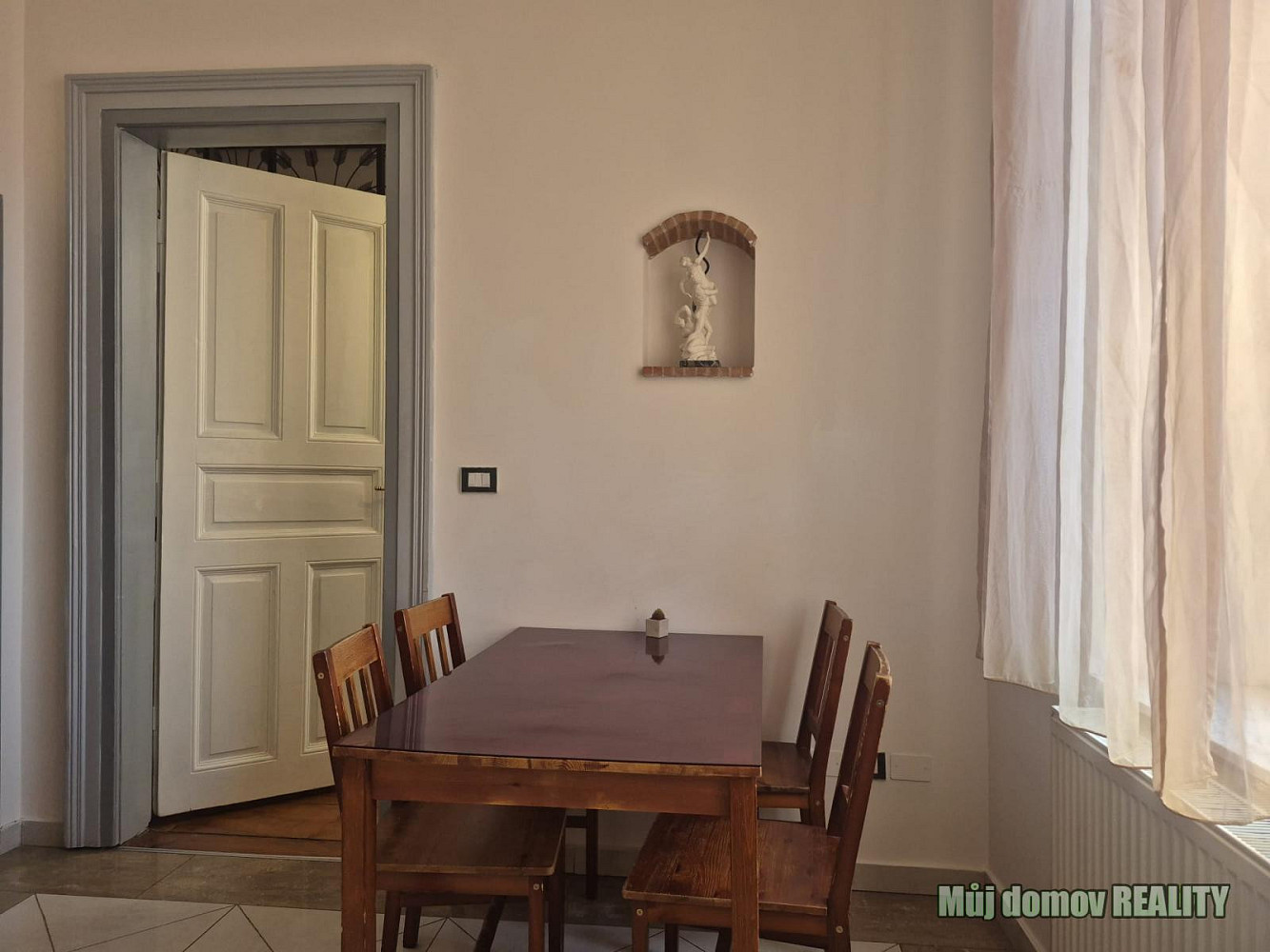 Pronájem bytu 2+kk 56 m² – fotografie 4