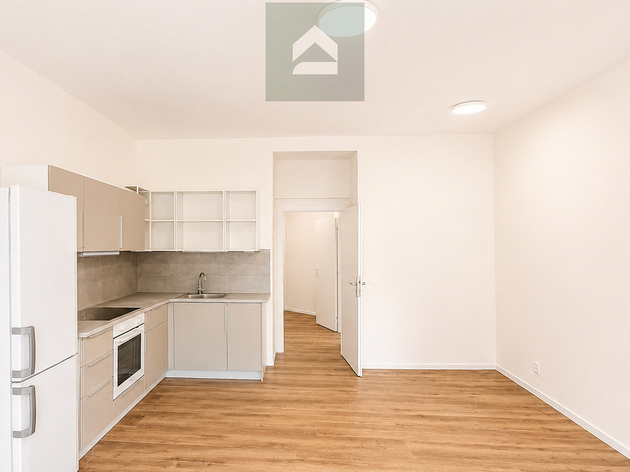 Pronájem bytu 2+kk 55 m² — photo 3
