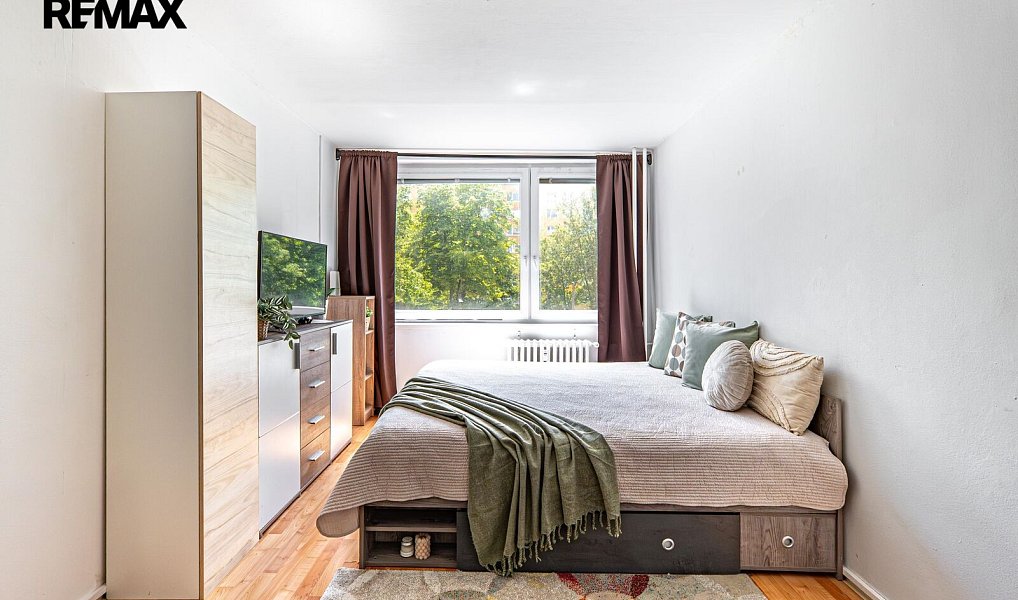 Prodej bytu 2+kk 44 m², Praha – fotka 1 z 9