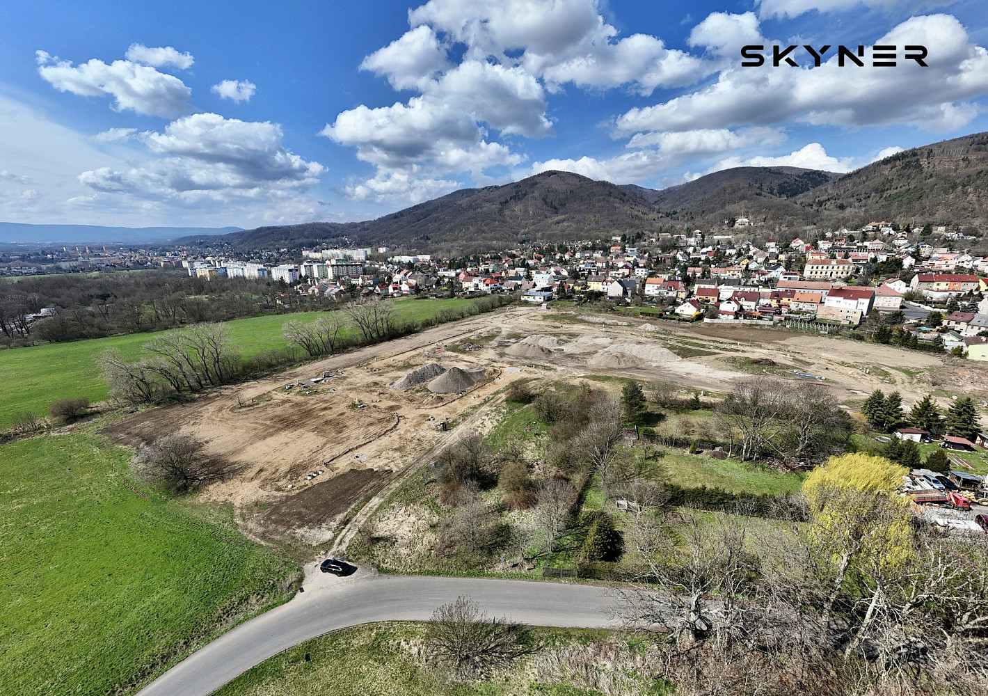 Prodej stavebního pozemku 1 470 m² – fotografie 5