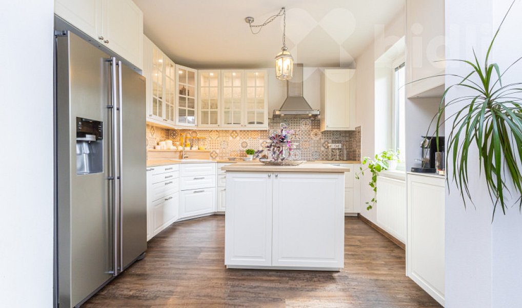 Prodej domu 205 m² s pozemkem 809 m², Jesenice – náhled fotky 6