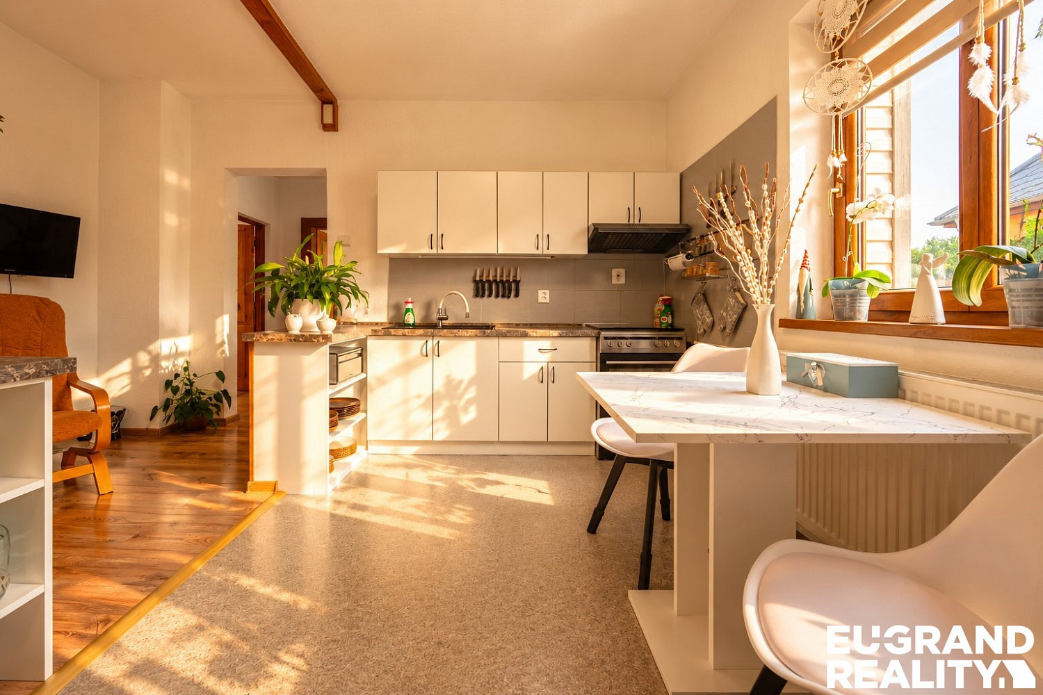 Prodej domu 180 m² s pozemkem 1 272 m² – fotografie 3