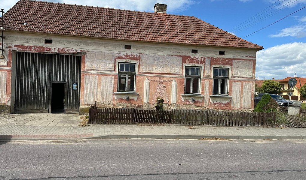 Prodej rodinného domu, 216 m², Znojmo, Zálesí