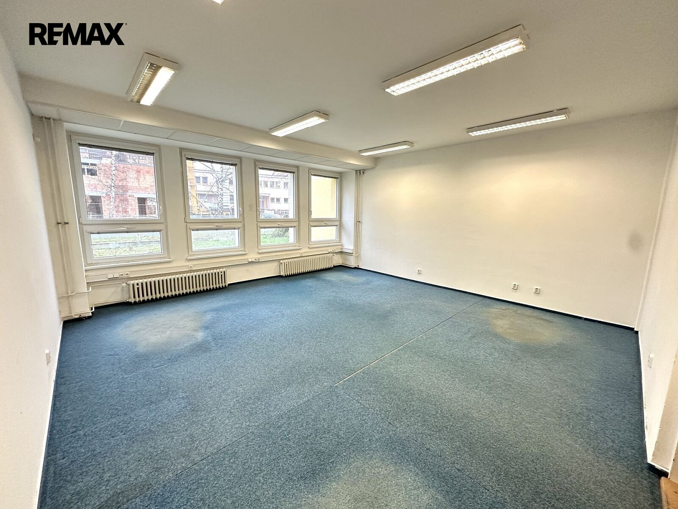 Pronájem kanceláře 43 m²