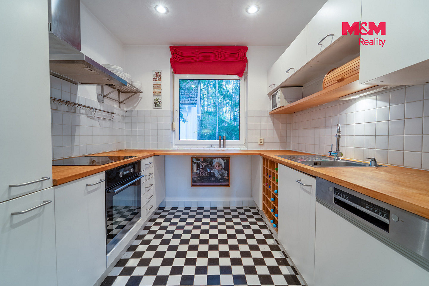 Prodej domu 140 m² s pozemkem 1 306 m² – fotografie 2