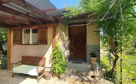 Prodej chaty/chalupy 17 m² s pozemkem 913 m², chatová oblast Vápenná Strouha, Tábor