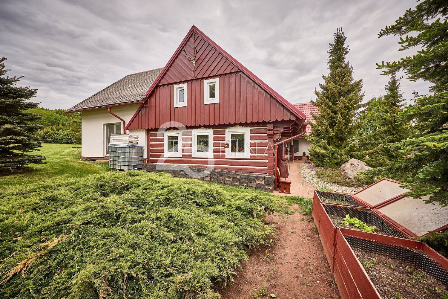 Prodej domu 100 m² s pozemkem 3 938 m²