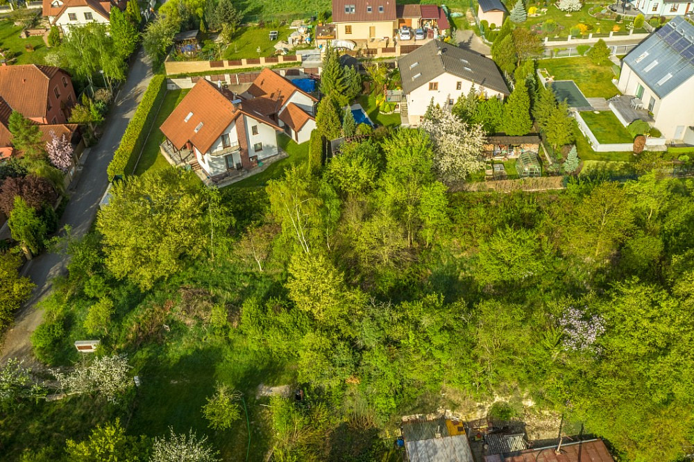 Prodej stavebního pozemku 1 364 m² – další