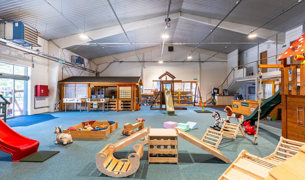Prodej obchodních prostor 1 200 m², Kutná Hora – náhled fotky 7