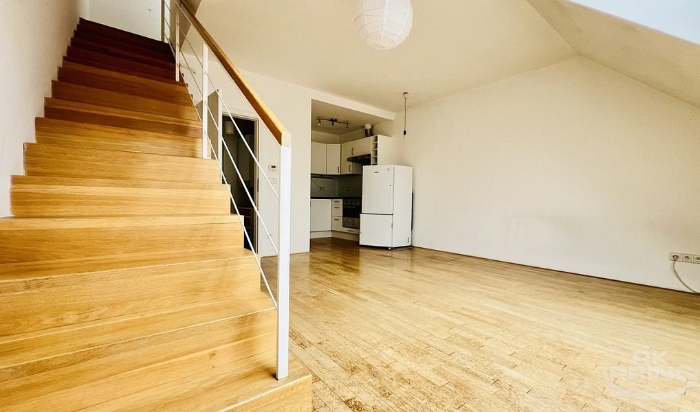 Prodej bytu 2+kk 72 m², Praha – náhled fotky 2