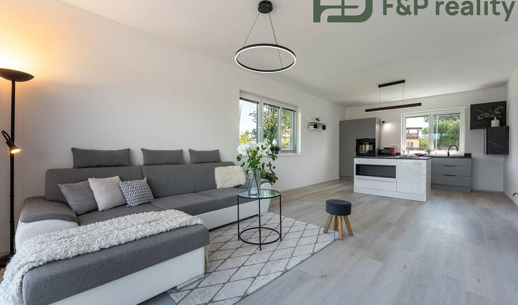 Prodej domu 112 m² s pozemkem 1 001 m², Bečváry – náhled fotky 7
