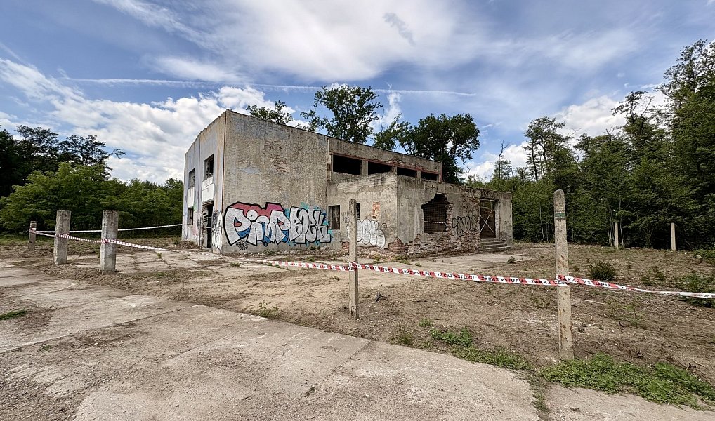 Pronájem skladovacích prostor 272 m², Hodonín – náhled fotky 2