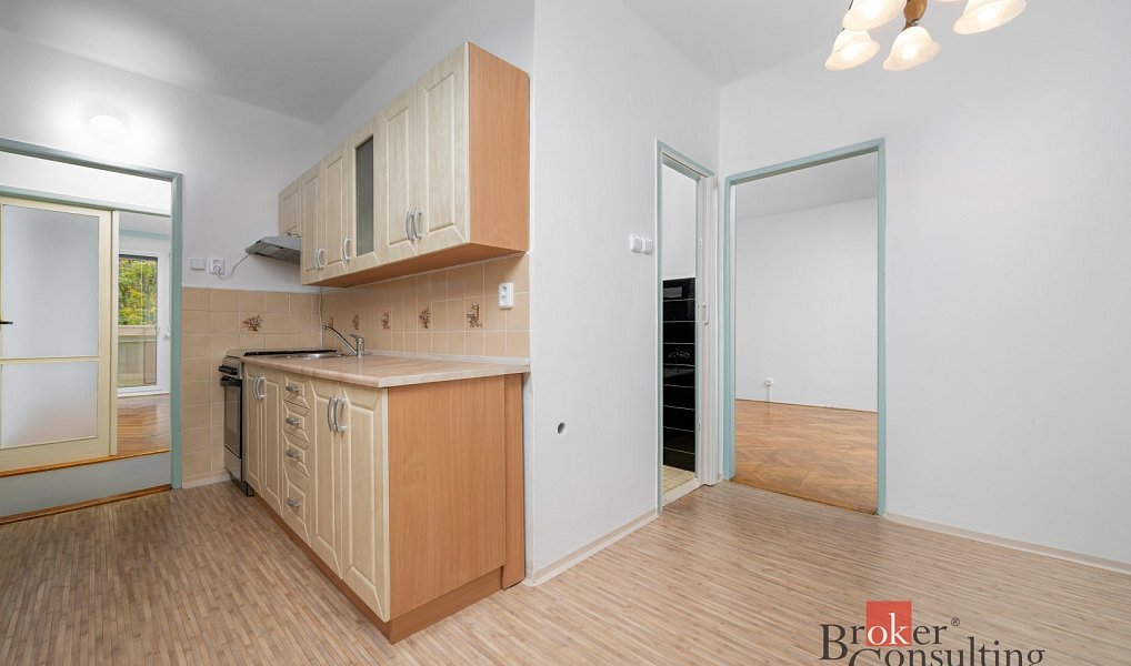 Pronájem bytu 2+1 50 m², Liberec – náhled fotky 2