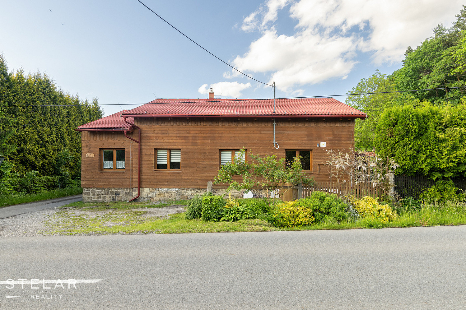 Prodej domu 300 m² s pozemkem 1 000 m²