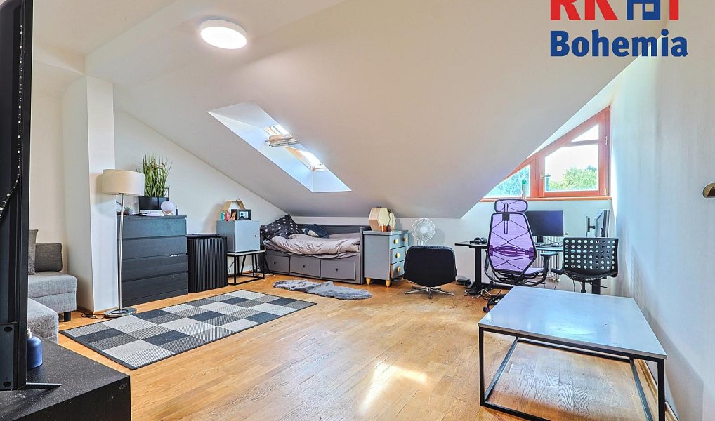 Prodej domu 309 m² s pozemkem 1 162 m², Úvaly – náhled fotky 17