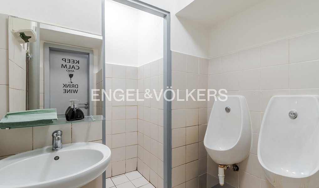 Pronájem obchodních prostor 151 m², Praha – náhled fotky 9