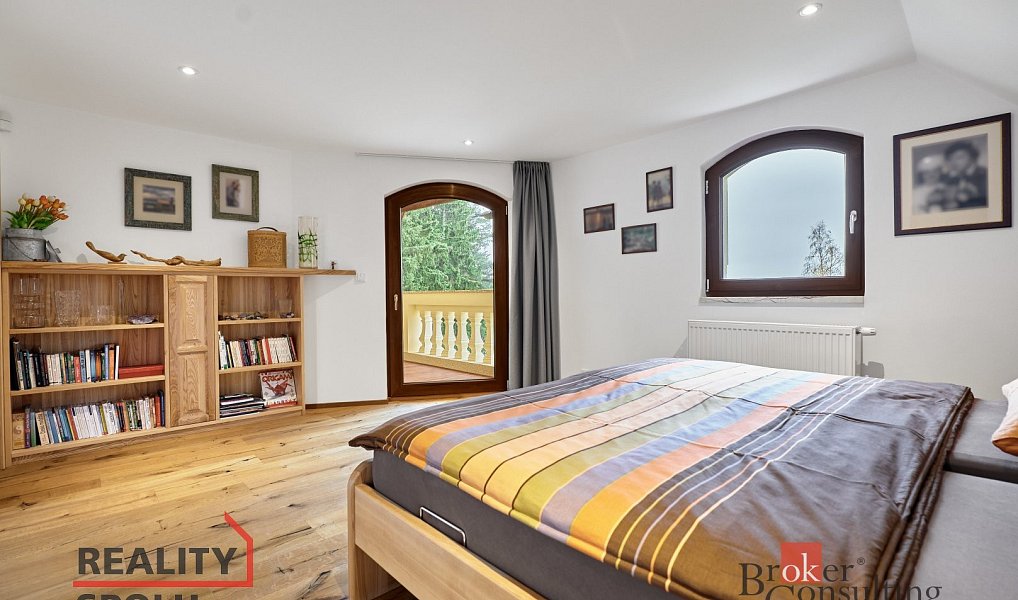 Prodej domu 231 m² s pozemkem 2 229 m², Nejdek – náhled fotky 38