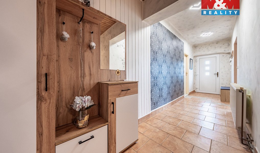 Prodej bytu 5+1 139 m², Chlumec nad Cidlinou – náhled fotky 8