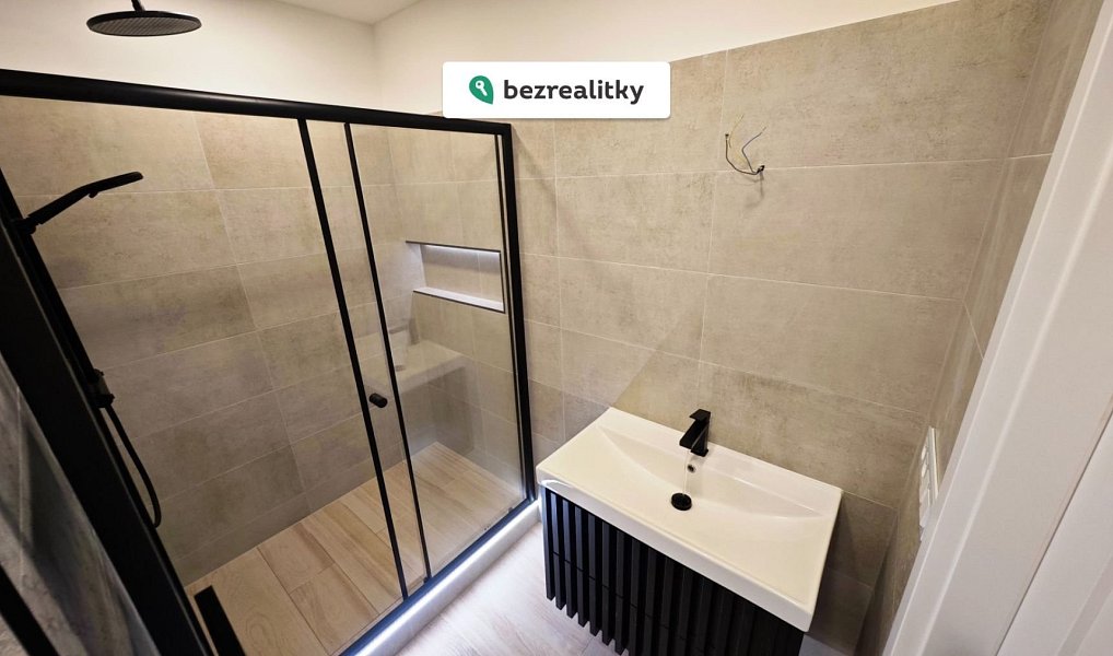 Prodej bytu 3+1 68 m², Vsetín – náhled fotky 4
