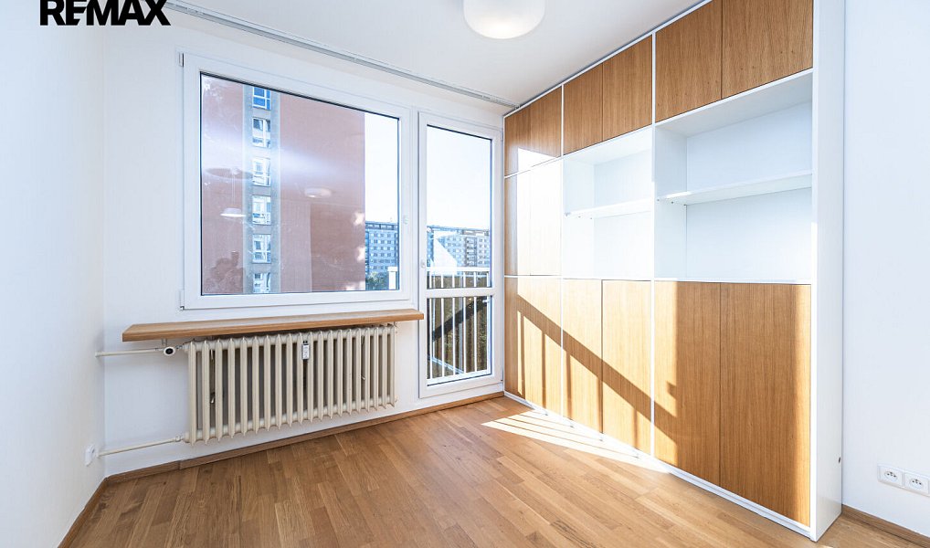 Pronájem bytu 2+kk 43 m², Praha – náhled fotky 2