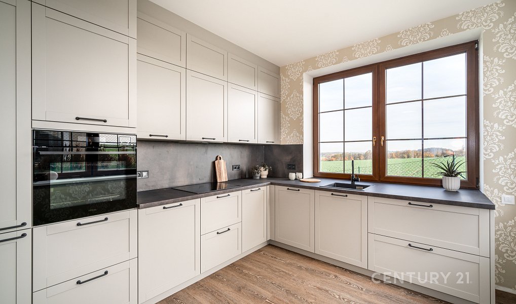 Prodej domu 300 m² s pozemkem 538 m², Makotřasy – náhled fotky 8