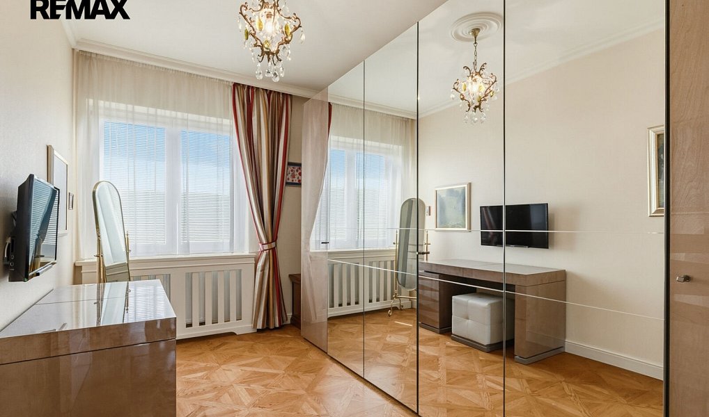 Prodej domu 432 m² s pozemkem 799 m², Karlovy Vary – náhled fotky 21