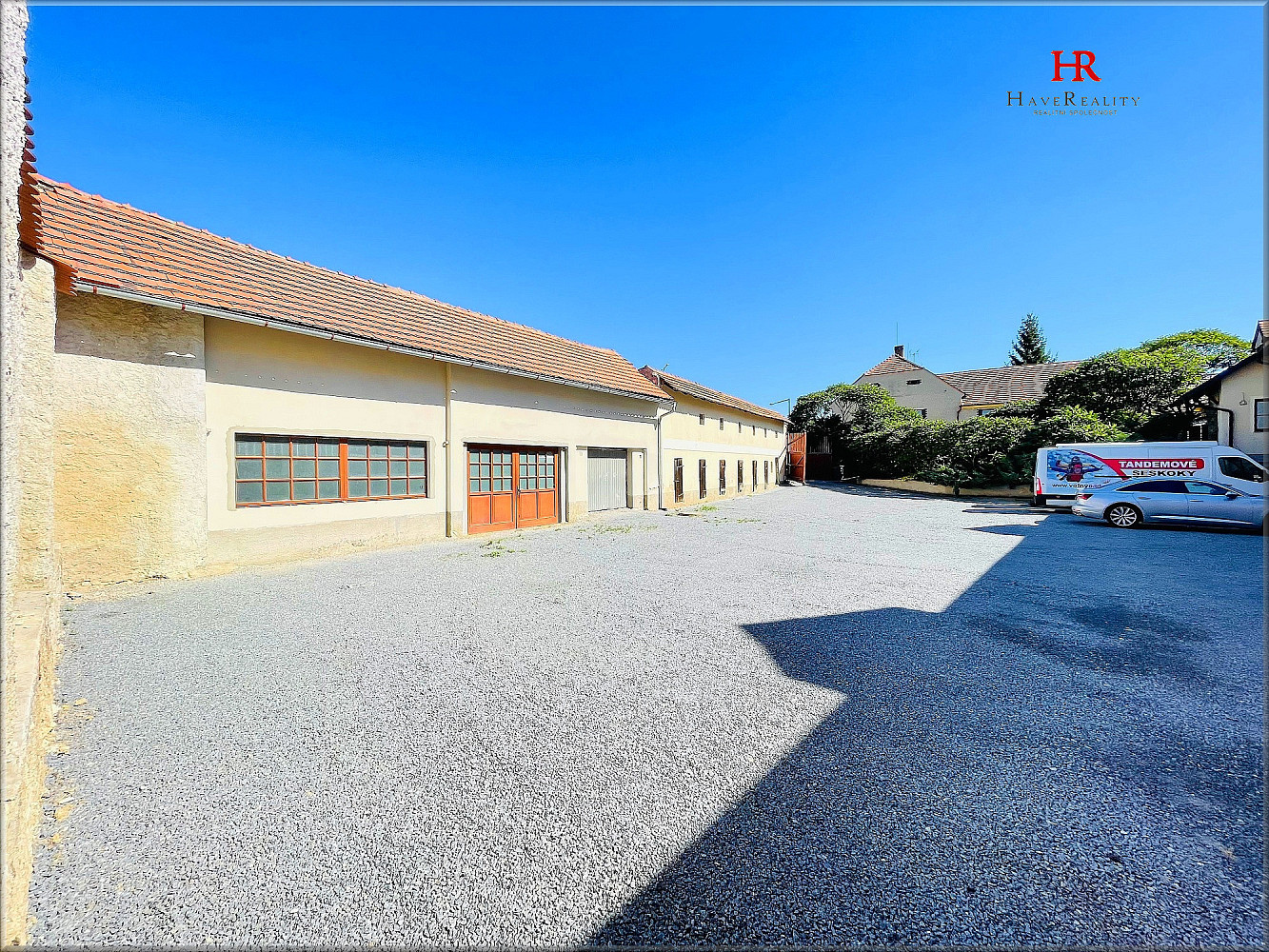 Prodej komerčního objektu (jiného typu) 800 m² – fotografie 4