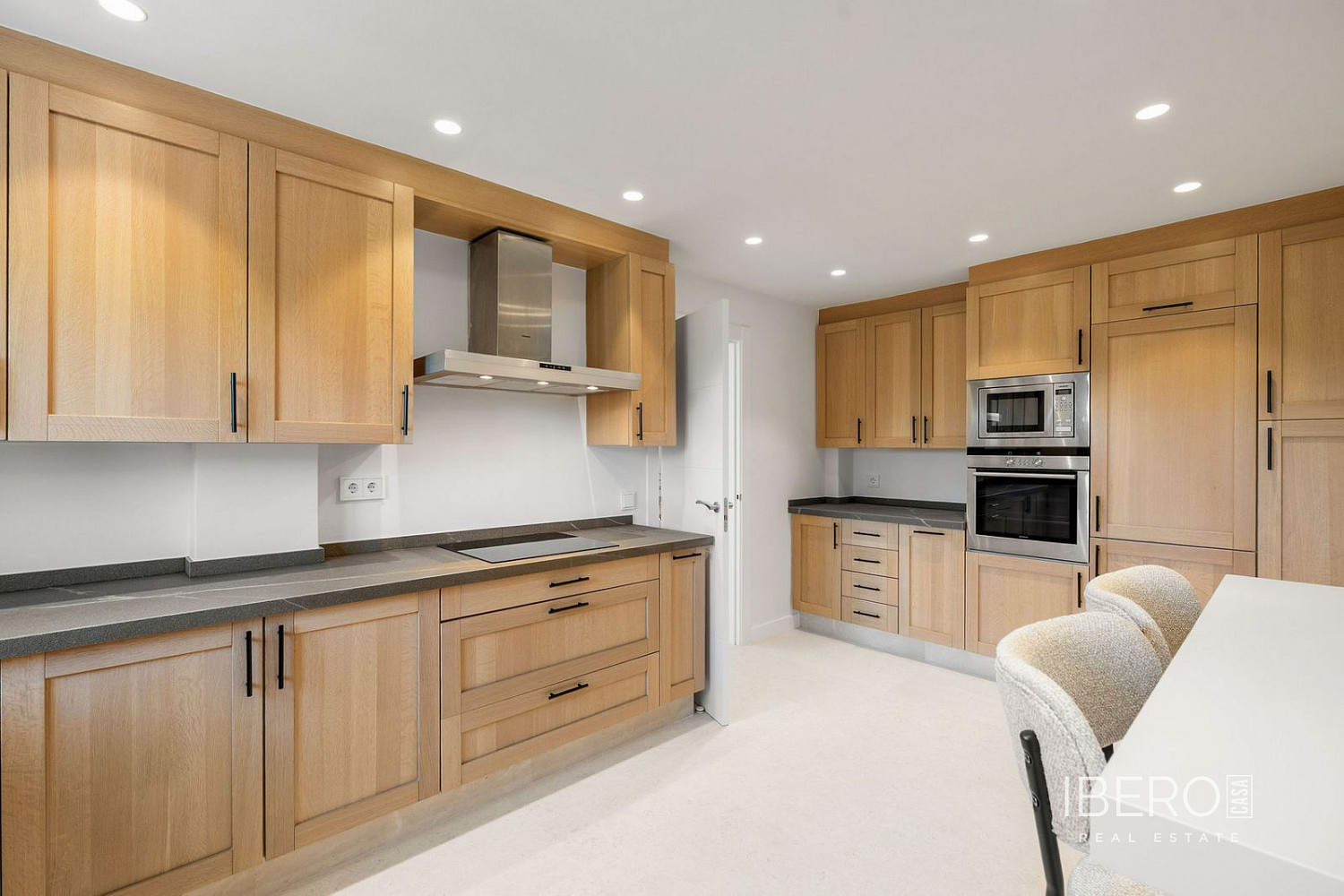 Casa 5+kk – Marbella, Nueva Andalucía - Vista 4