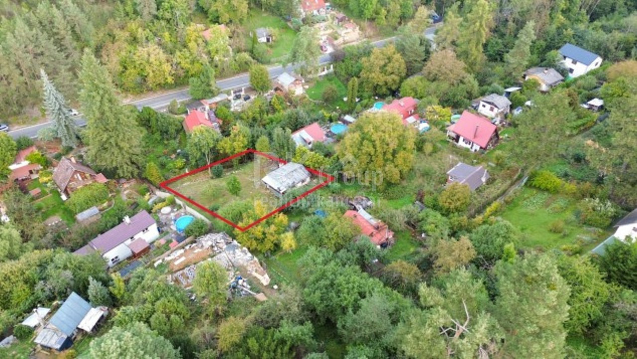 Prodej stavebního pozemku 664 m²