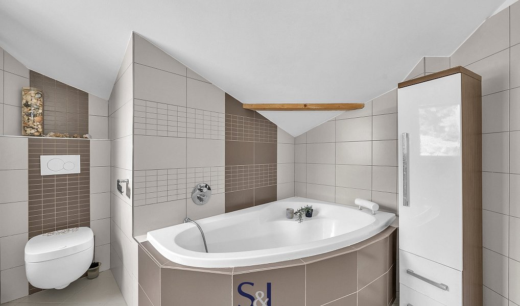 Prodej domu 318 m² s pozemkem 1 117 m², Turnov – náhled fotky 29