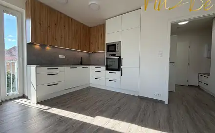 Pronájem bytu 1+kk 39 m²