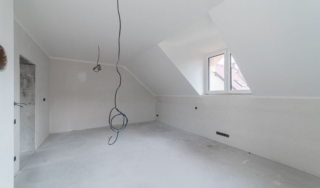 Prodej domu 218 m² s pozemkem 1 043 m², Stará Huť – náhled fotky 28