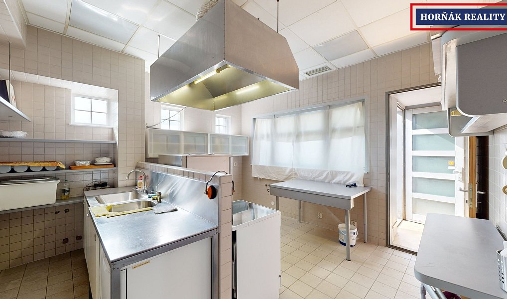 Prodej domu 900 m² s pozemkem 503 m², Bučovice – náhled fotky 13