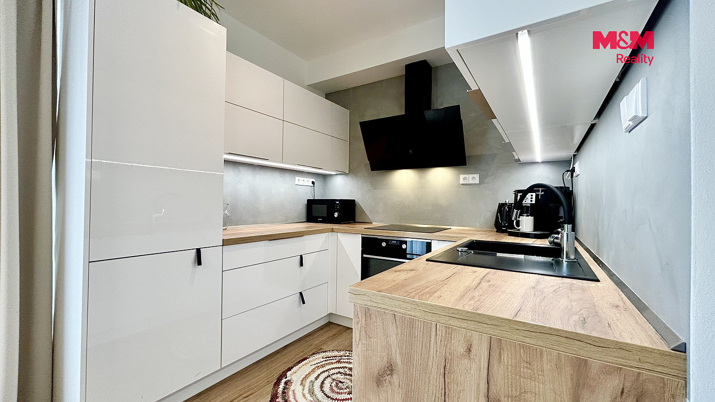 Pronájem bytu 3+kk 69 m² — photo 4
