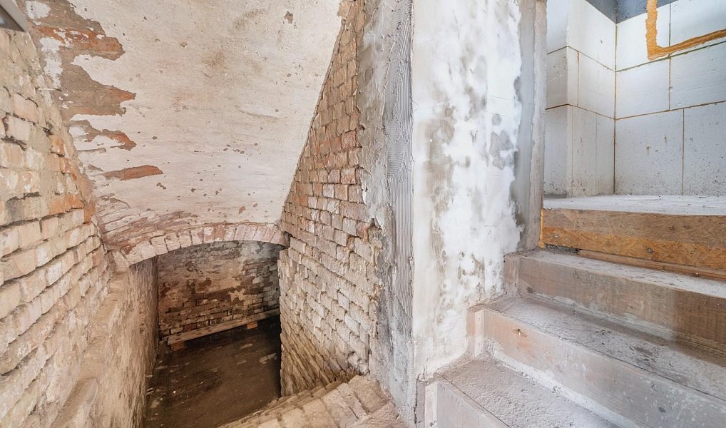 Prodej domu 162 m² s pozemkem 605 m², Hevlín – náhled fotky 35
