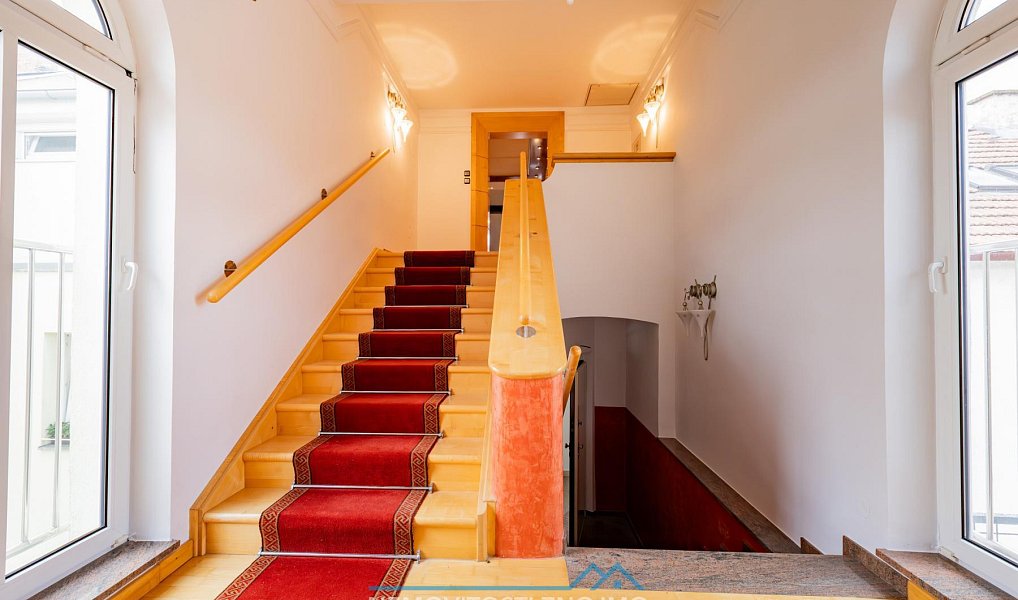 Prodej bytu atypického 310 m², Znojmo – náhled fotky 19