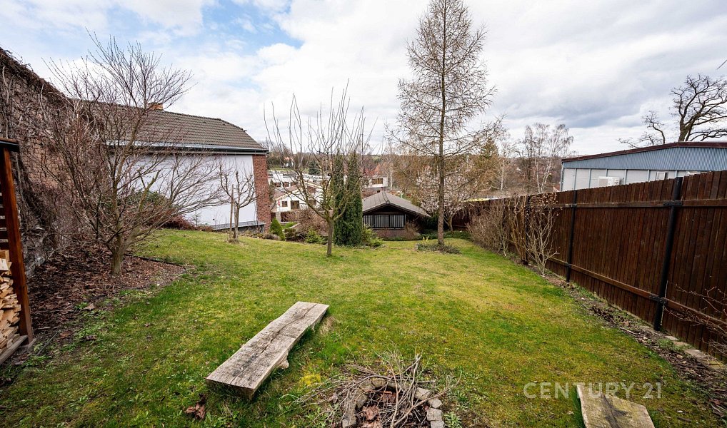 Prodej domu 231 m² s pozemkem 584 m², Rynholec – náhled fotky 30