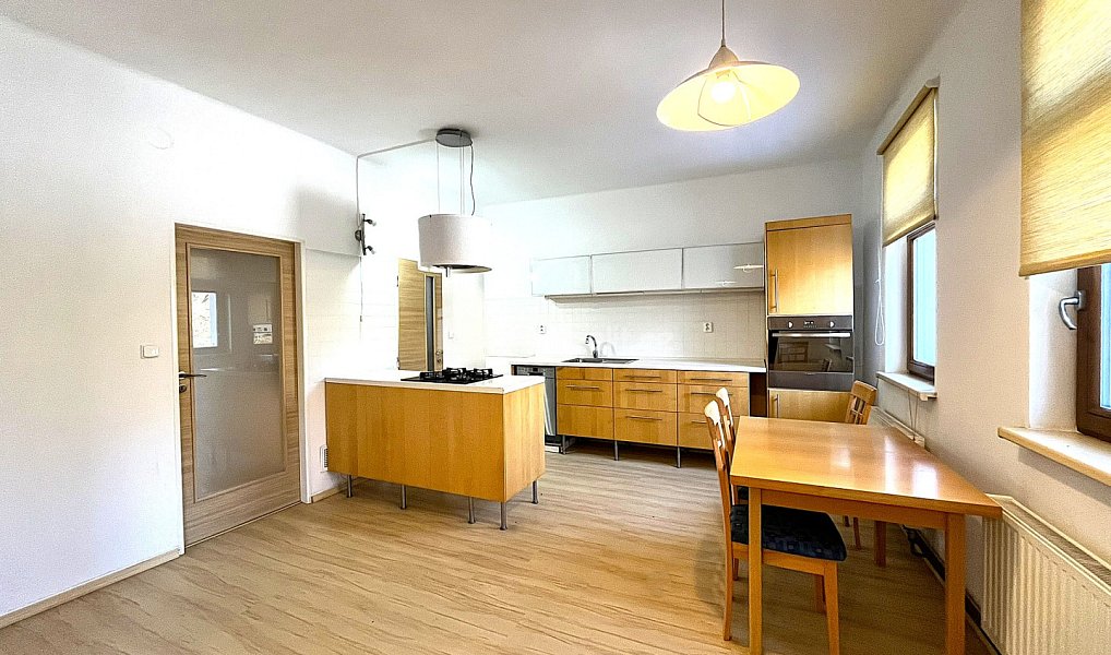 Prodej bytu 2+1 74 m², Františkovy Lázně – náhled fotky 3