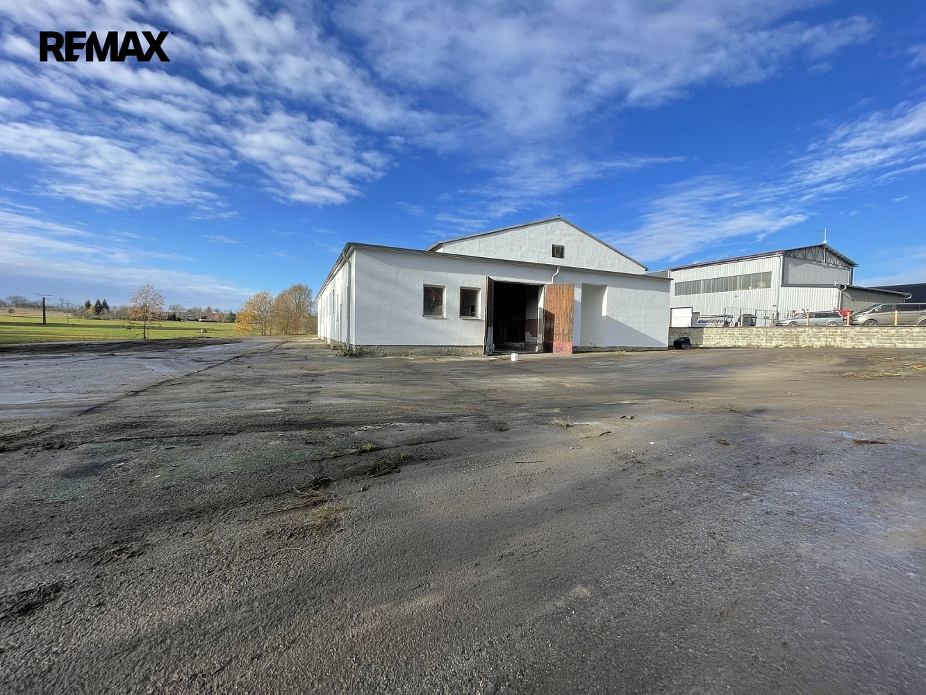 Pronájem výrobních prostor 4 984 m² – fotografie 3