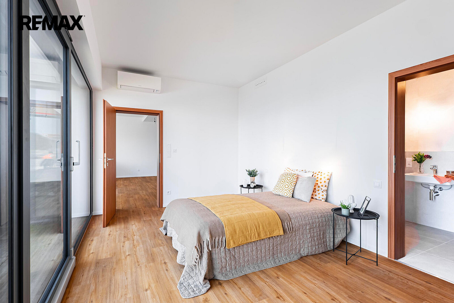 Prodej domu 171 m² s pozemkem 256 m² – fotografie 3
