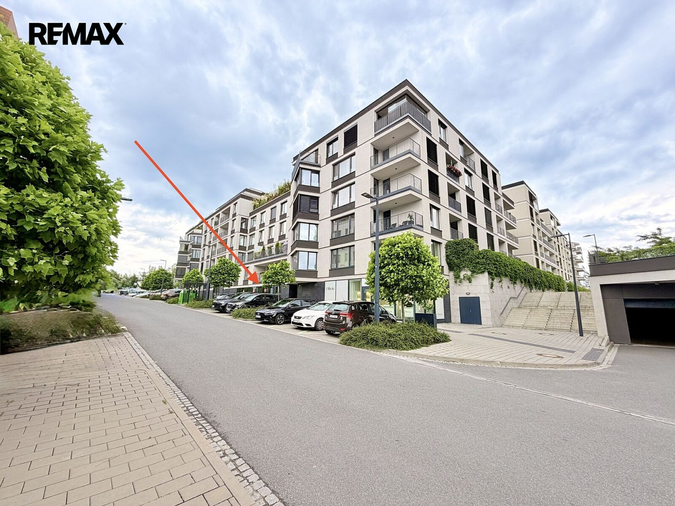 Pronájem obchodních prostor 173 m²