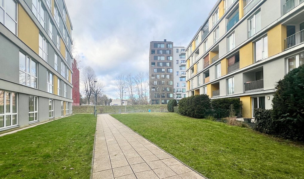 Pronájem bytu 2+kk 49 m², Praha – náhled fotky 9